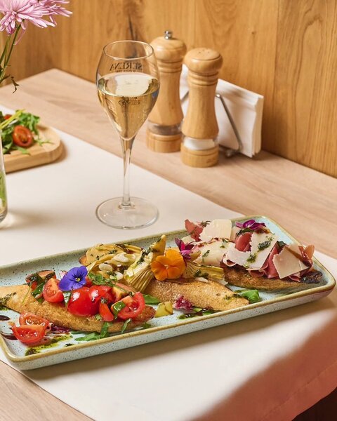 Bucatar caut de lucru